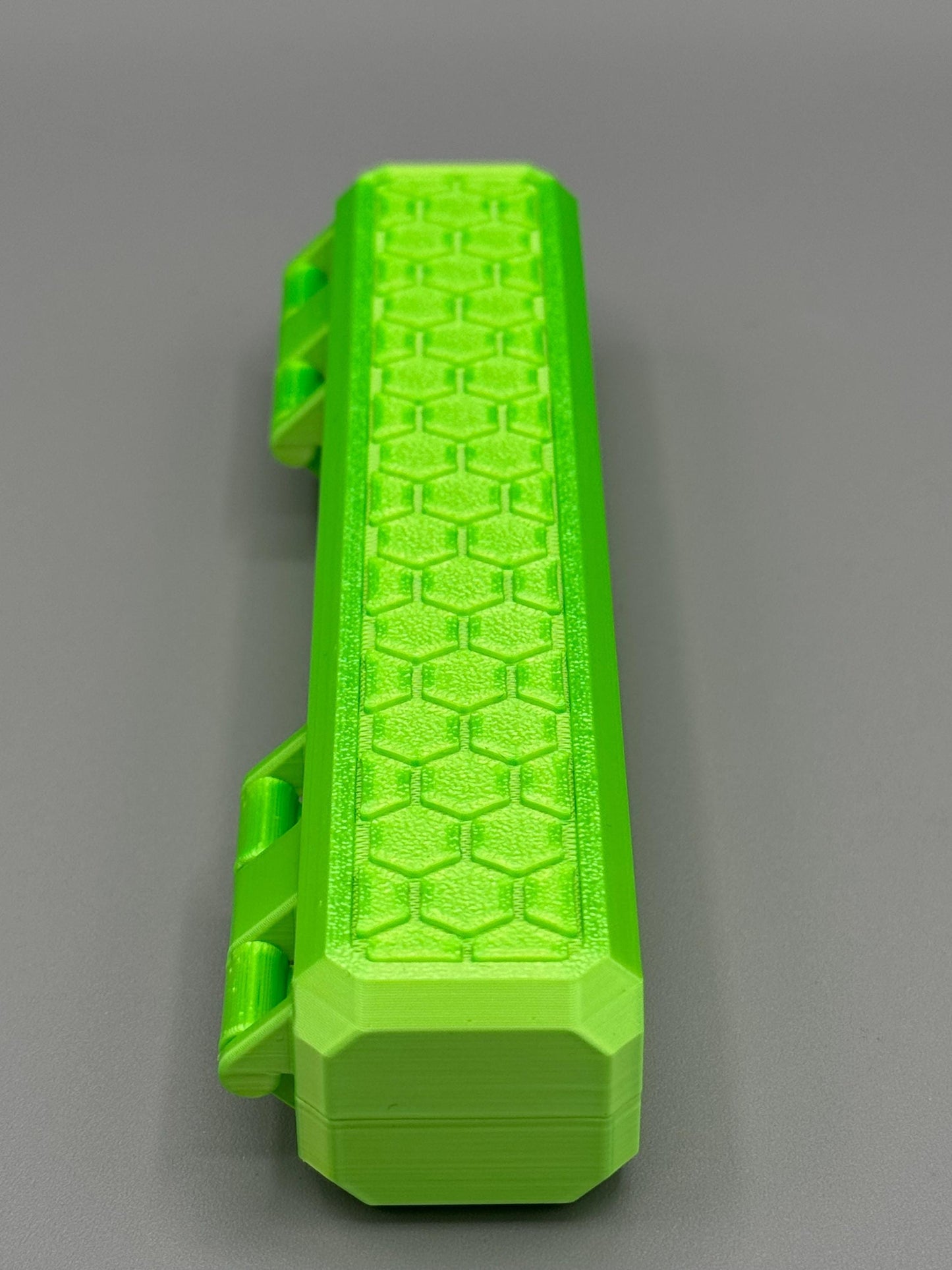 3D Printed Dice Vault – Magnetic Closure, Polyhedral Dice Storage