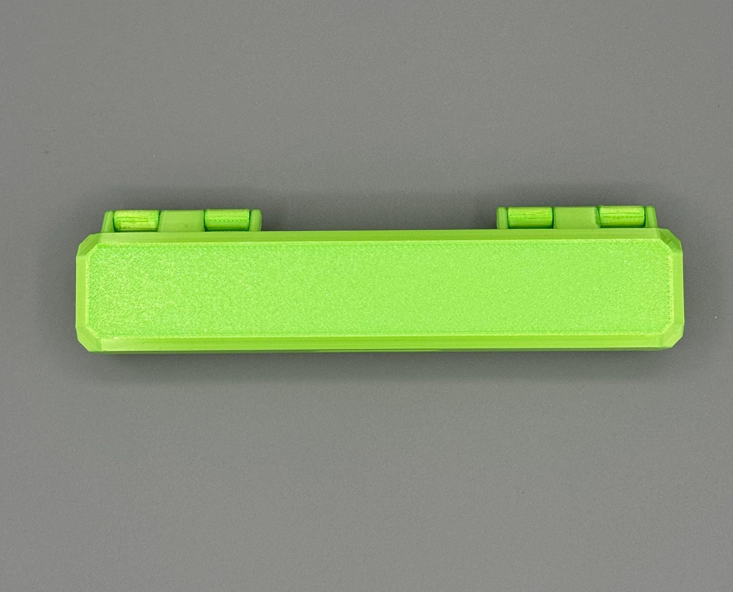 3D Printed Dice Vault – Magnetic Closure, Polyhedral Dice Storage